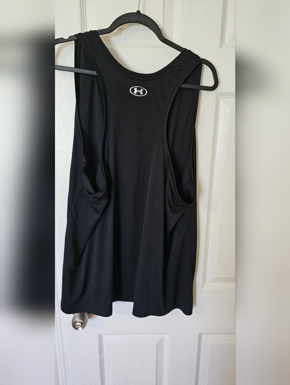 Under Armour Black Racerback Performance Tank - Picture 5 of 6